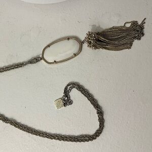 Kendra Scott White Rayne Necklace in White Pearl